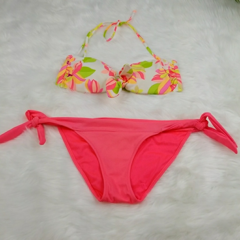 Victoria's Secret bikini